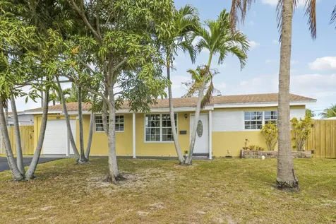 221 Nw 39th Court Deerfield Beach FL 33064