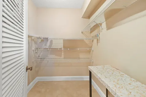 750 Egret 6109 Circle Delray Beach FL 33444