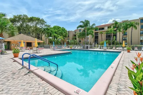 750 Egret 6109 Circle Delray Beach FL 33444
