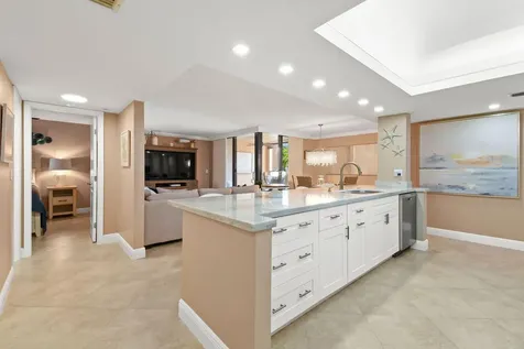 750 Egret 6109 Circle Delray Beach FL 33444