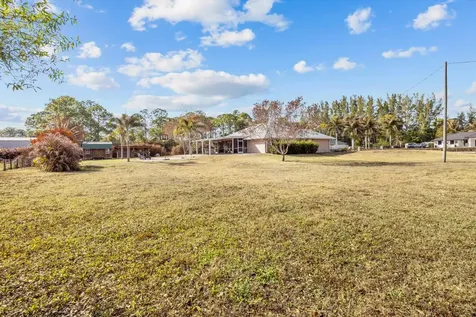 13332 77th Place The Acreage FL 33412