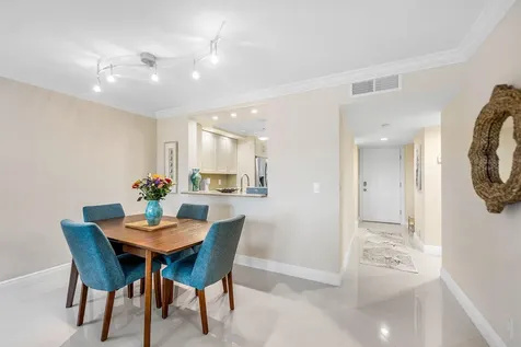 7286 Huntington Lane Delray Beach FL 33446