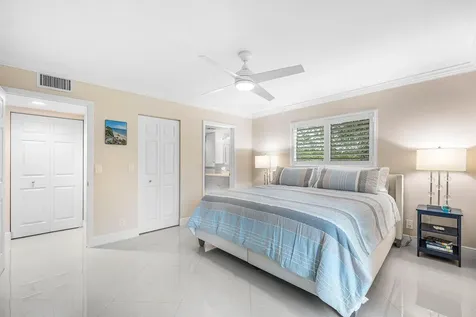 7286 Huntington Lane Delray Beach FL 33446