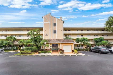 7286 Huntington Lane Delray Beach FL 33446