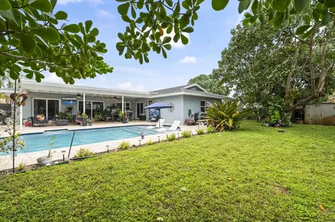 6427 Travis Road Lake Clarke Shores FL 33406