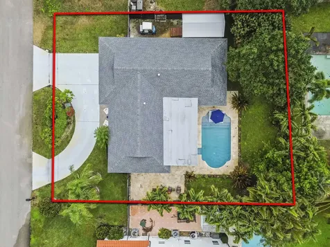6427 Travis Road Lake Clarke Shores FL 33406