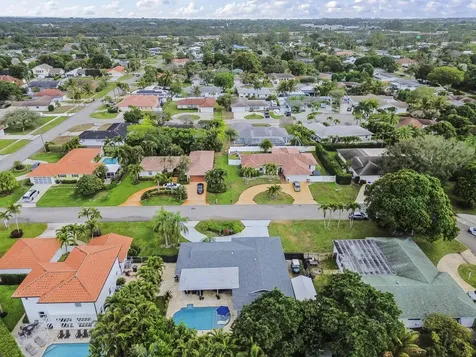 6427 Travis Road Lake Clarke Shores FL 33406