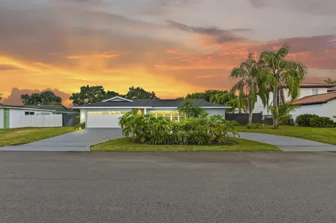 6427 Travis Road Lake Clarke Shores FL 33406