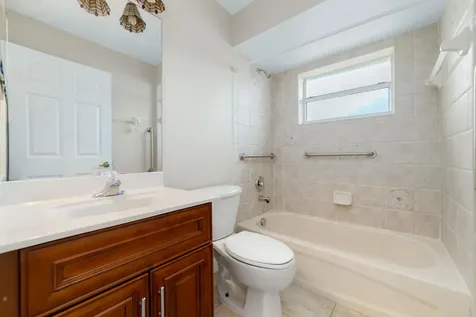 434 Sw Lacroix Avenue Port Saint Lucie FL 34953