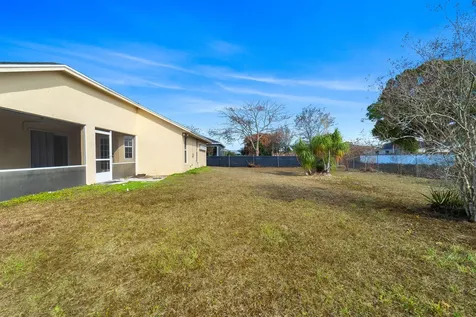 434 Sw Lacroix Avenue Port Saint Lucie FL 34953