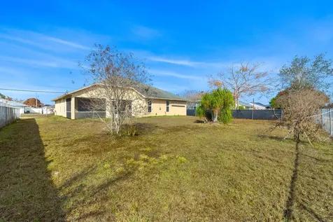 434 Sw Lacroix Avenue Port Saint Lucie FL 34953
