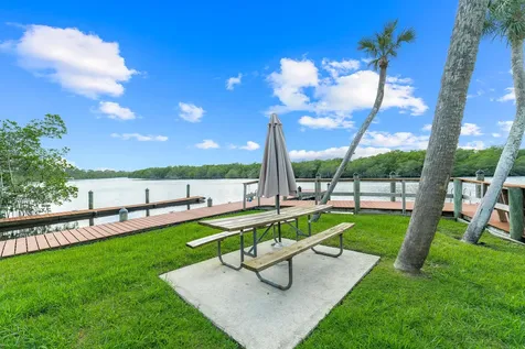 841 Sw South River Drive Stuart FL 34997