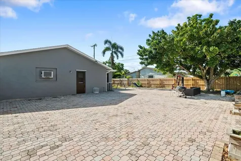 9110 Banquet Way Lake Worth FL 33467