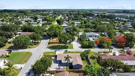 9110 Banquet Way Lake Worth FL 33467