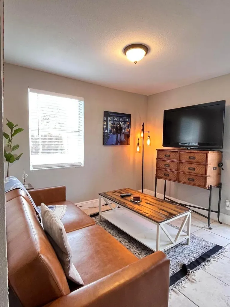 118 SW 12th Avenue Delray Beach FL 33444