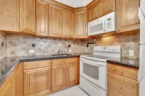 339 Preston I Boca Raton FL 33434