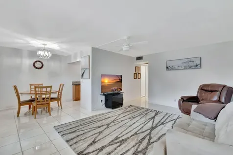 339 Preston I Boca Raton FL 33434