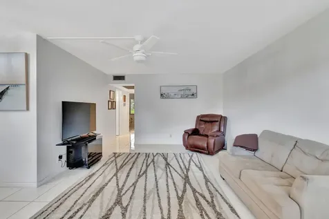 339 Preston I Boca Raton FL 33434