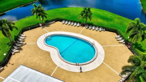 339 Preston I Boca Raton FL 33434