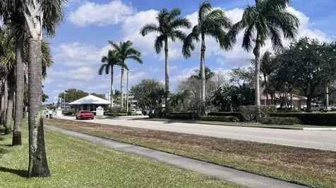 234 Camden J West Palm Beach FL 33417