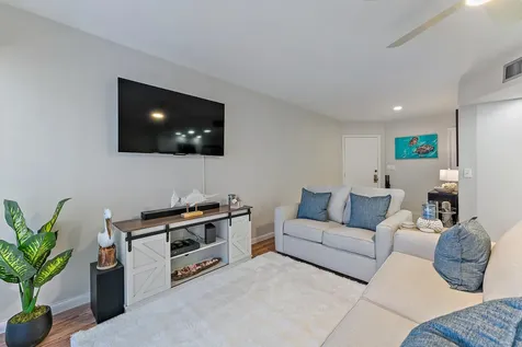 1605 S Us Highway 1 Jupiter FL 33477