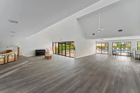 1605 S Us Highway 1 Jupiter FL 33477