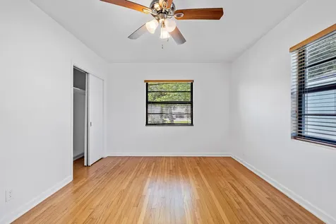 1023 S Palmway Lake Worth Beach FL 33460