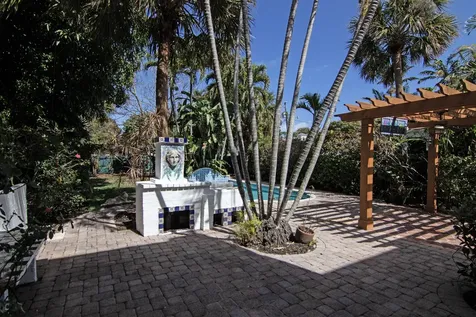 423 26th Street West Palm Beach FL 33407