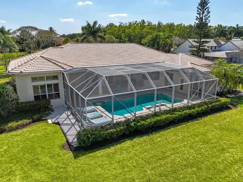 8668 Marlamoor Lane Palm Beach Gardens FL 33412