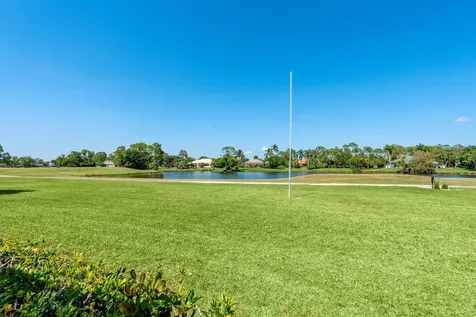 8668 Marlamoor Lane Palm Beach Gardens FL 33412