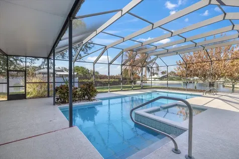 2204 5th Court Vero Beach FL 32962
