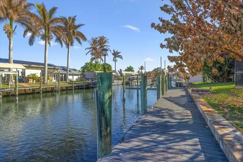2204 5th Court Vero Beach FL 32962