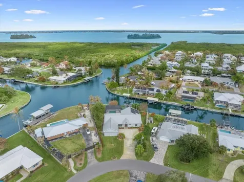 2204 5th Court Vero Beach FL 32962