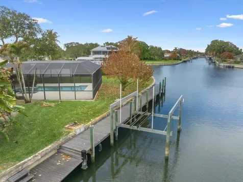 2204 5th Court Vero Beach FL 32962