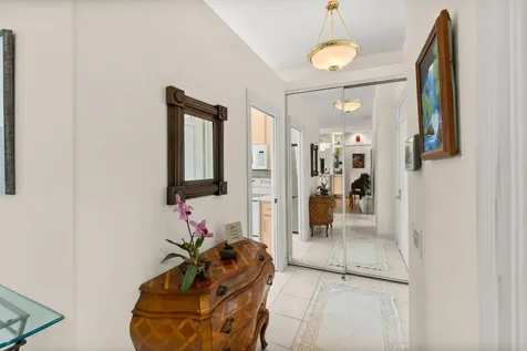 2013 Bedford Drive Palm Beach Gardens FL 33403