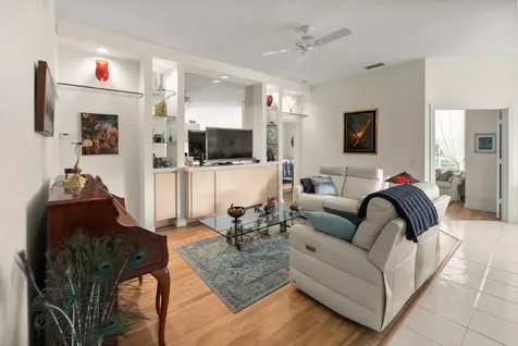 2013 Bedford Drive Palm Beach Gardens FL 33403