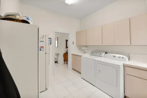 2013 Bedford Drive Palm Beach Gardens FL 33403
