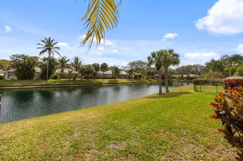 2013 Bedford Drive Palm Beach Gardens FL 33403
