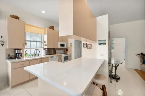 2013 Bedford Drive Palm Beach Gardens FL 33403