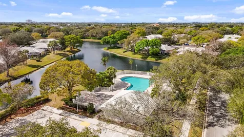 2013 Bedford Drive Palm Beach Gardens FL 33403