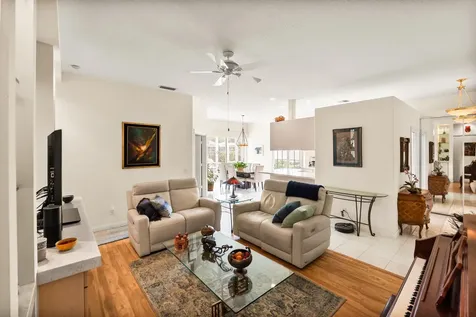 2013 Bedford Drive Palm Beach Gardens FL 33403