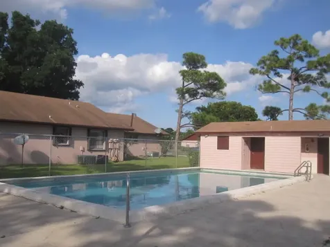 2321 Ida Palm Springs FL 33461
