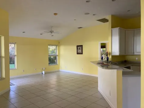 8437 Se Woodcrest Place Hobe Sound FL 33455