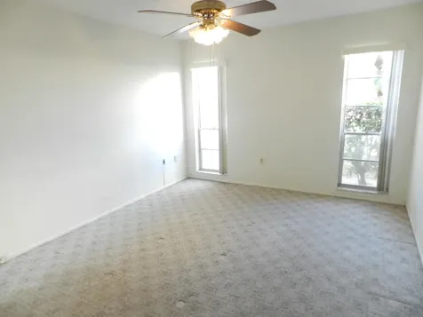 4 Greenway Village N Royal Palm Beach FL 33411