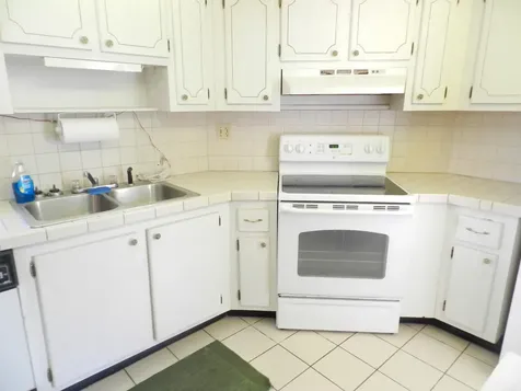4 Greenway Village N Royal Palm Beach FL 33411
