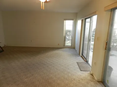 4 Greenway Village N Royal Palm Beach FL 33411