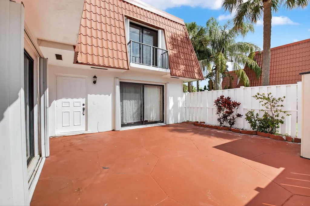 1423 Sw 28th Avenue Boynton Beach FL 33426