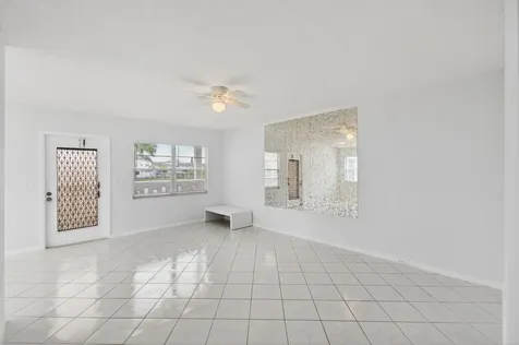 360 Fanshaw I Boca Raton FL 33434