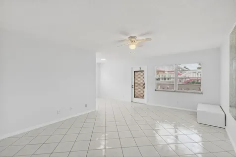 360 Fanshaw I Boca Raton FL 33434