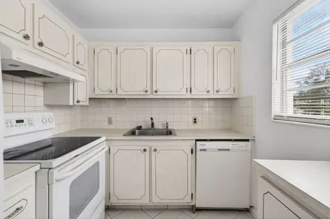 360 Fanshaw I Boca Raton FL 33434